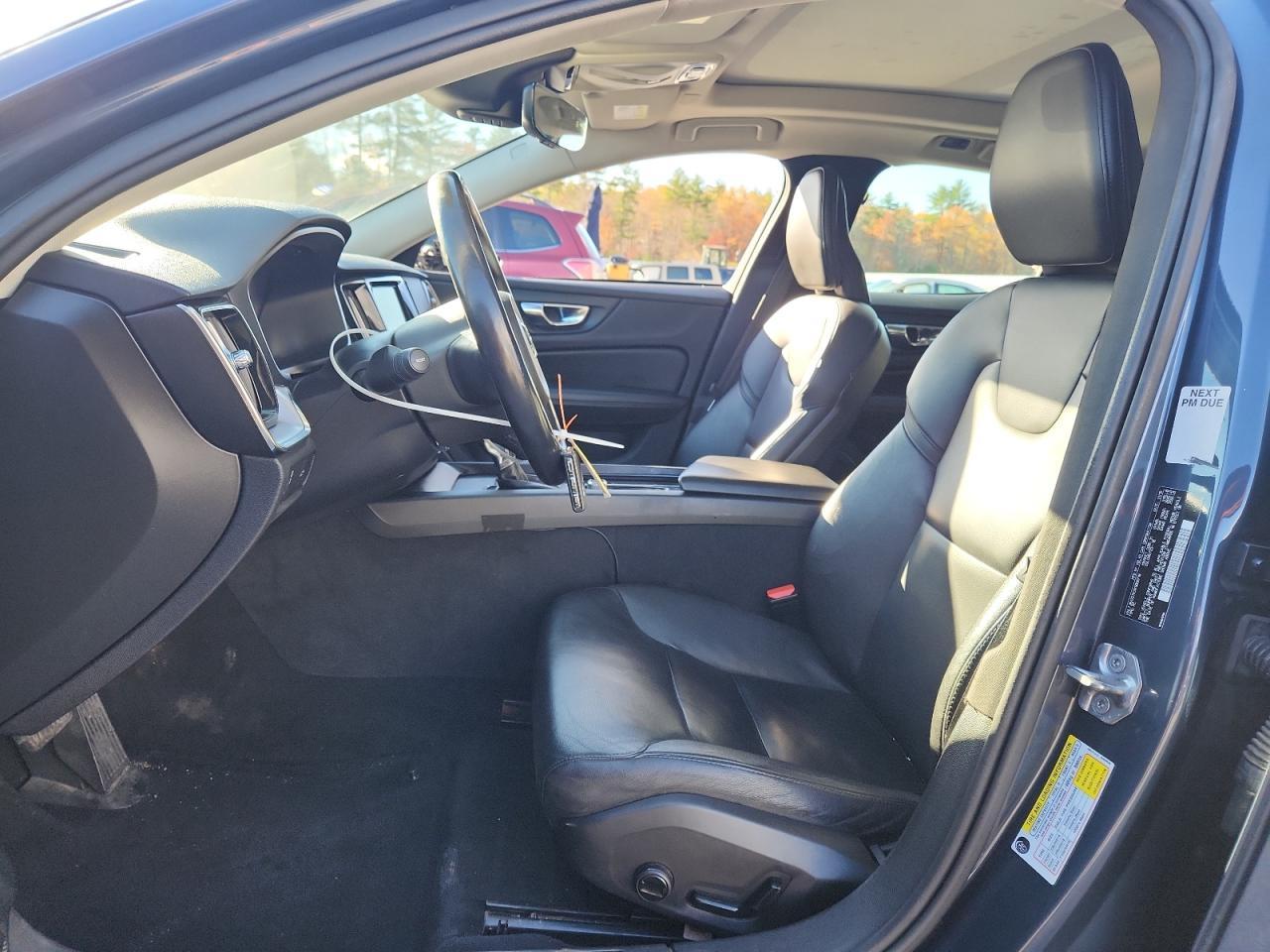 2019 Volvo S60 T6 Momentum - Image 7