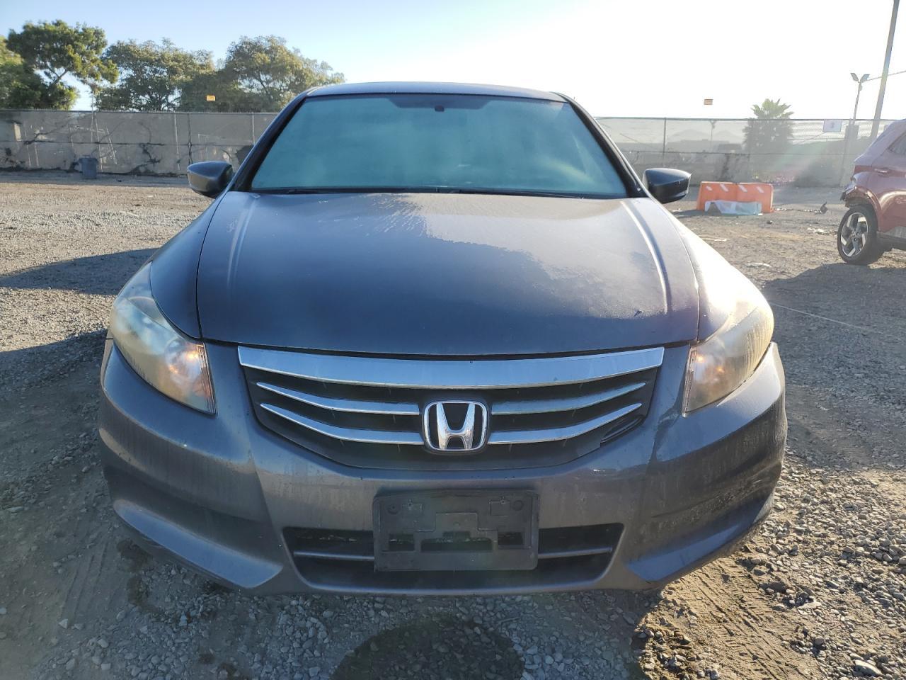 2012 Honda Accord Lxp - Image 5