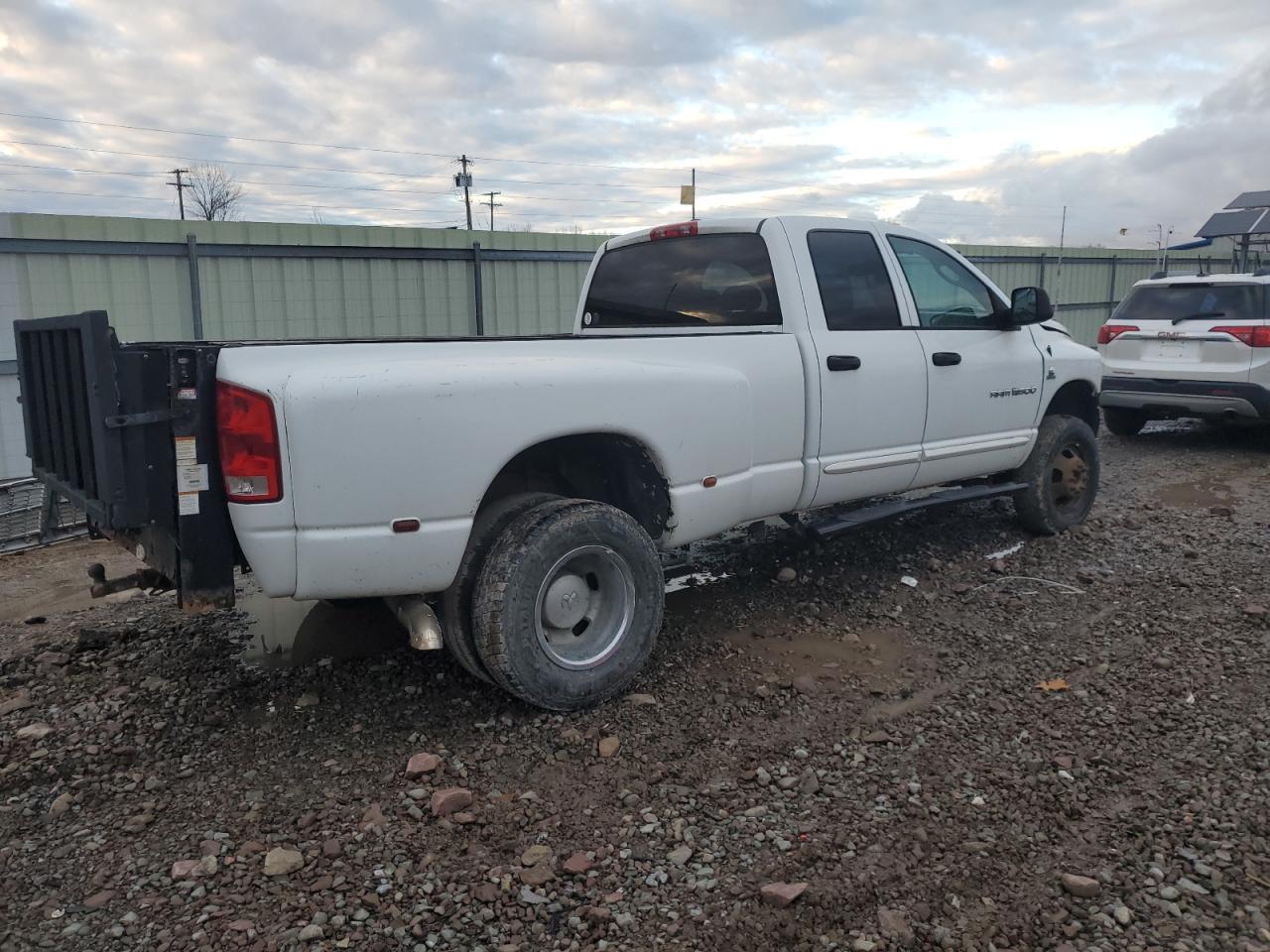 2006 Dodge Ram 3500 St - Фото 3