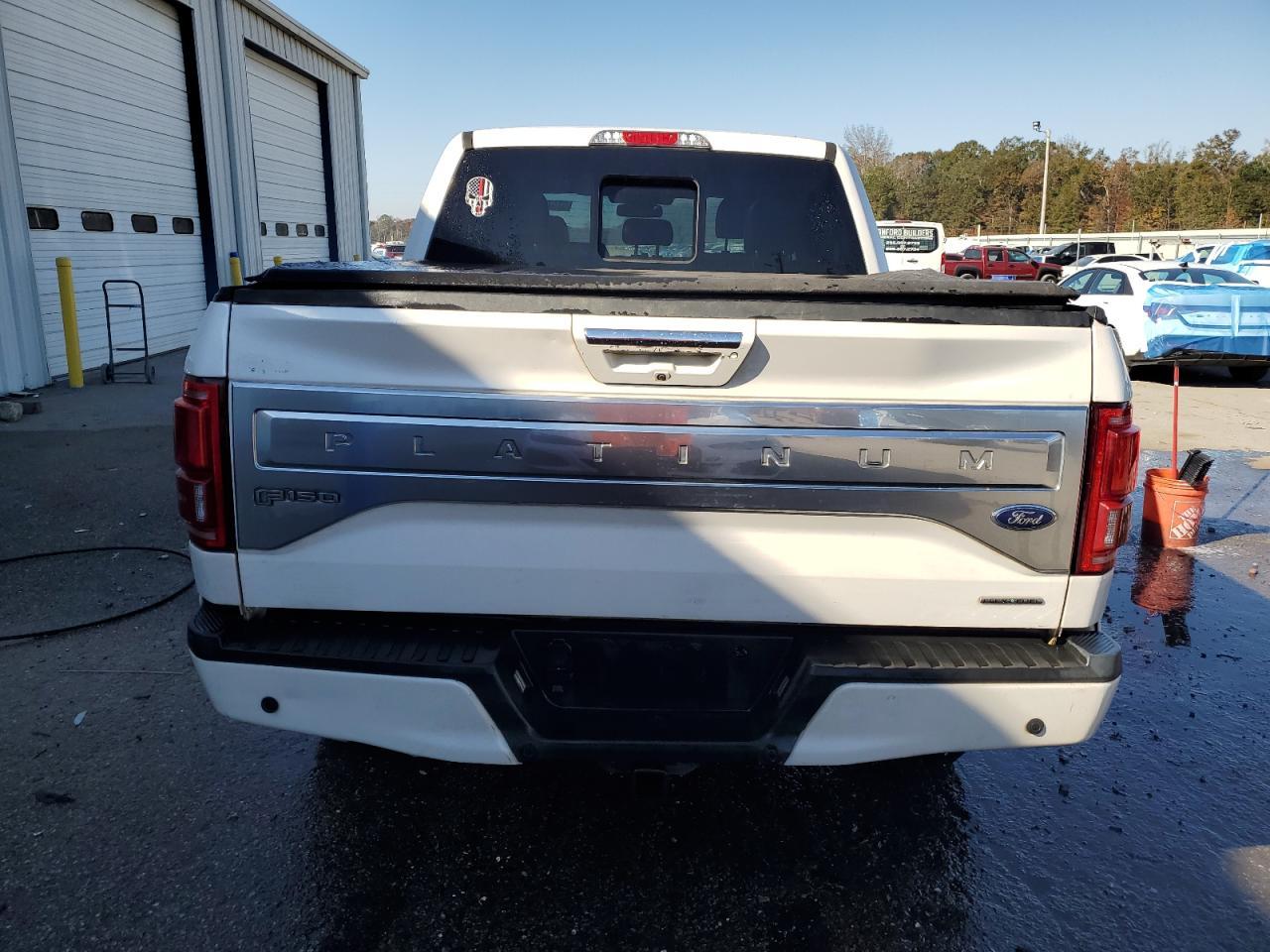 2015 Ford F150 Supercrew - Image 6