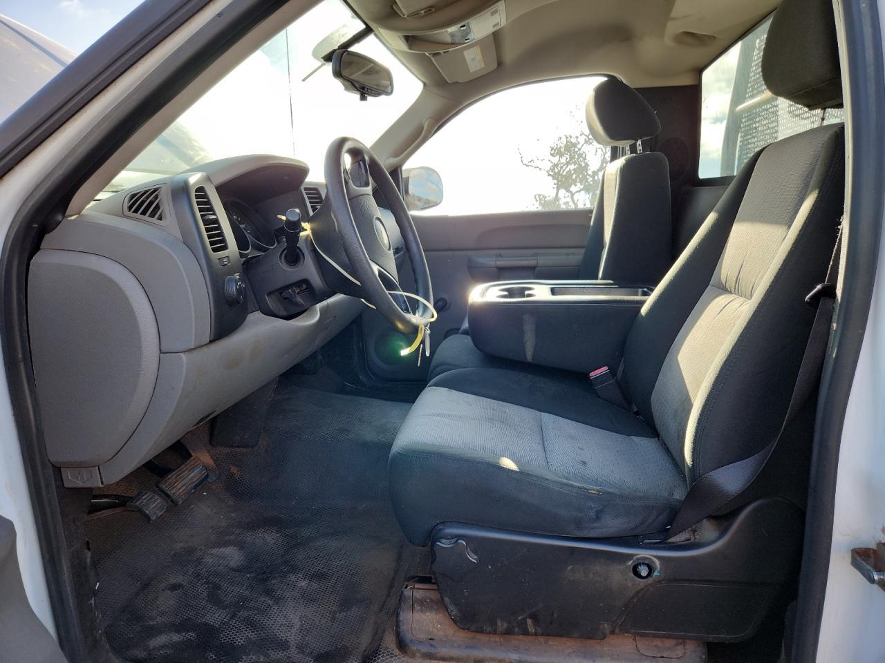2008 Chevrolet Silverado C1500 - Image 7