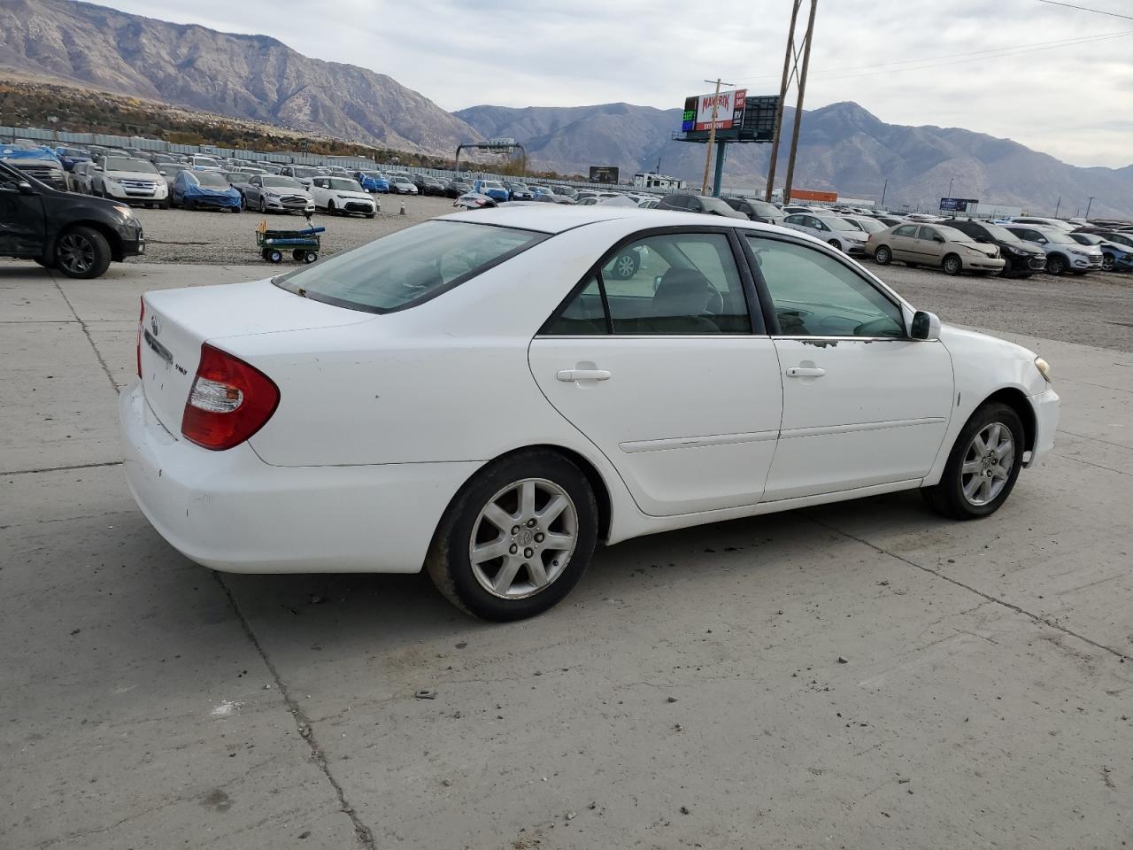 2011 Toyota Camry Le - Фото 3