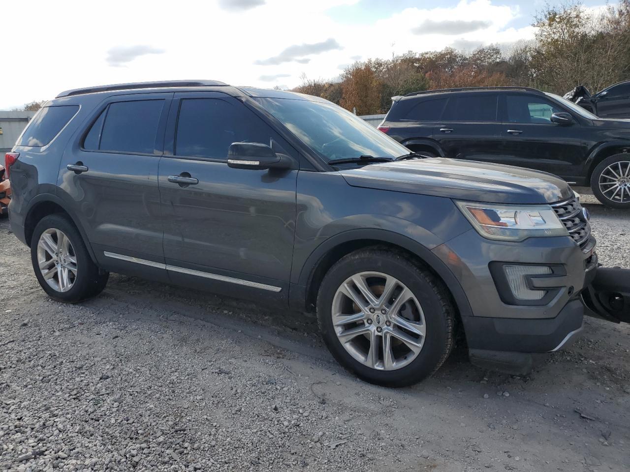 2016 Ford Explorer Xlt - Фото 4