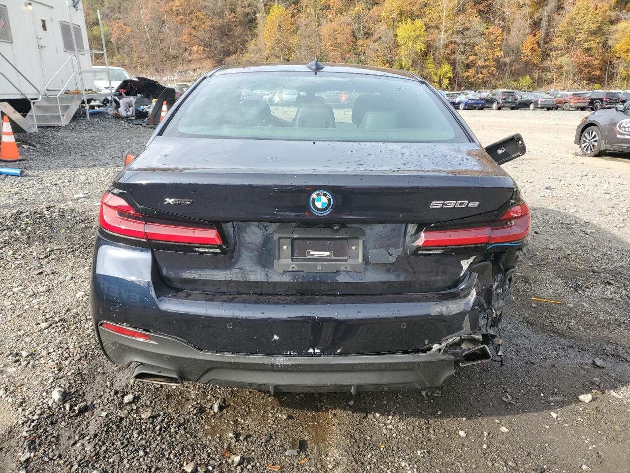 2022 BMW 530Xe - Image 6