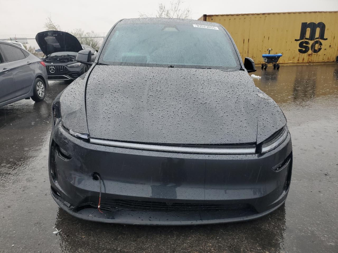 2026 Tesla Model Y - Фото 5