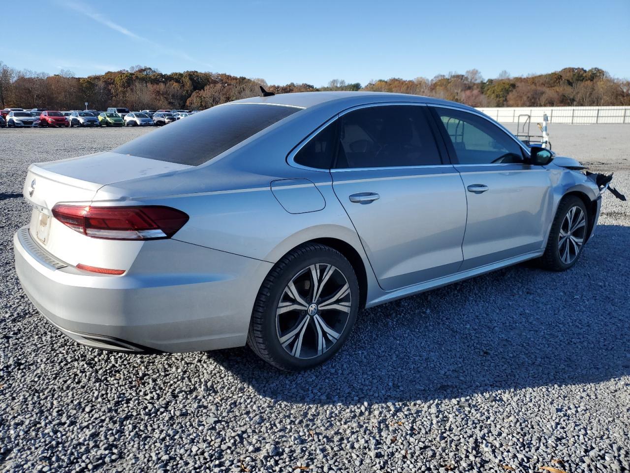 2021 Volkswagen Passat Se - Фото 3