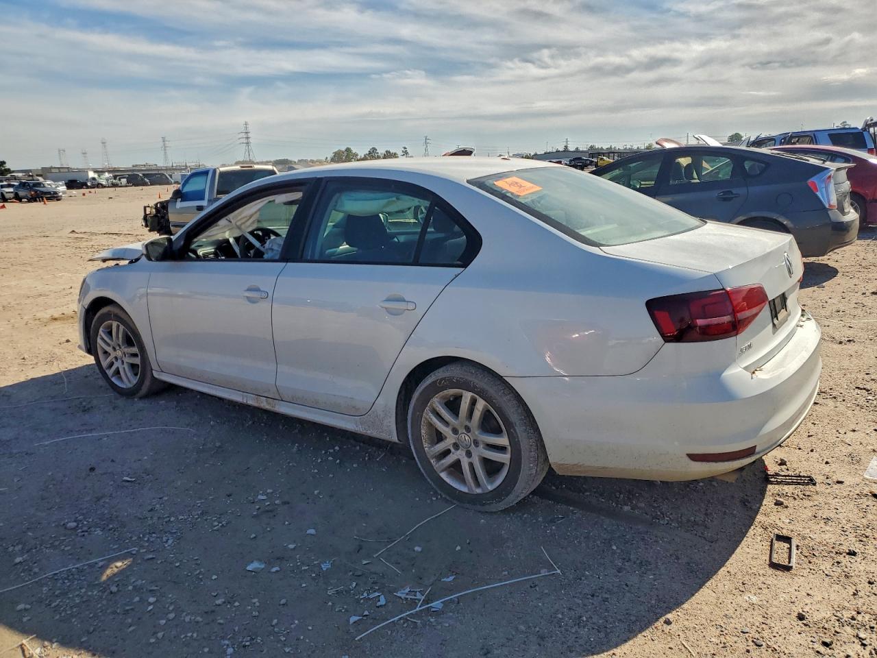 2018 Volkswagen Jetta S - Фото 2