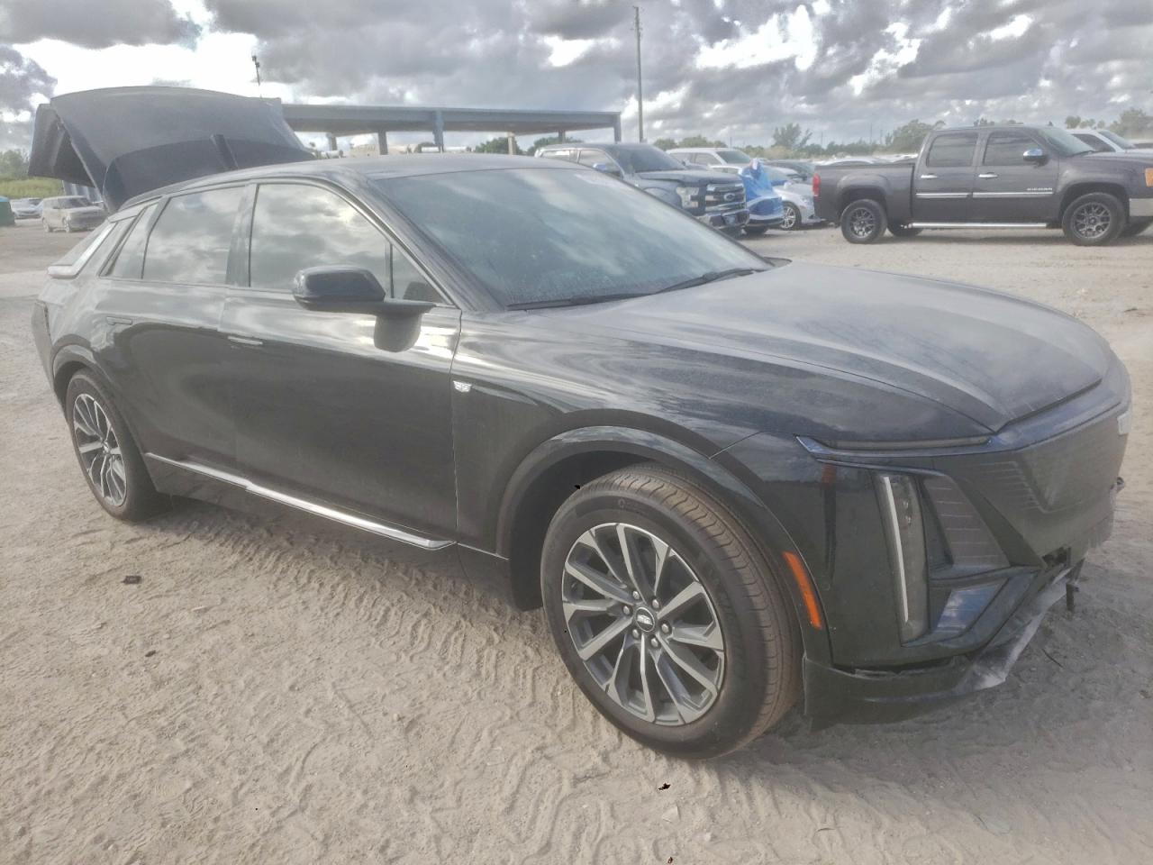 2026 Cadillac Lyriq Sport - Фото 4
