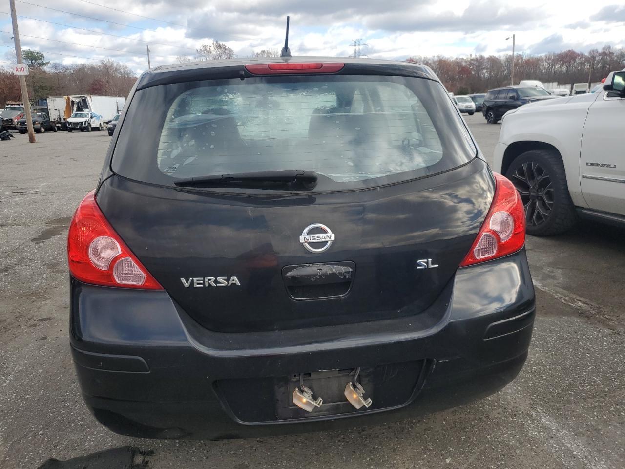 2009 Nissan Versa S - Image 6