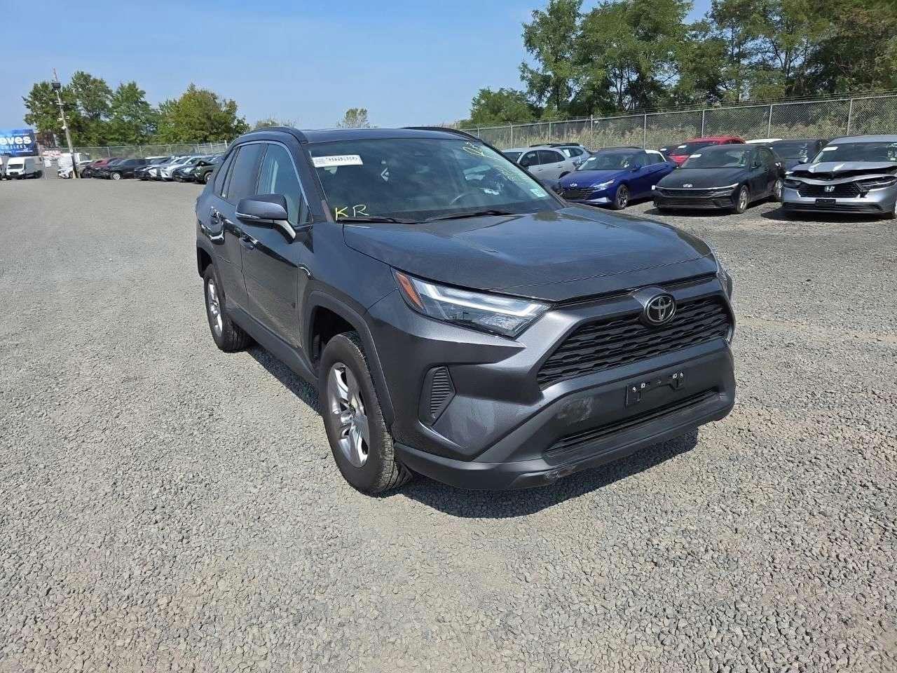 2023 Toyota Rav4 Xle - Фото 3