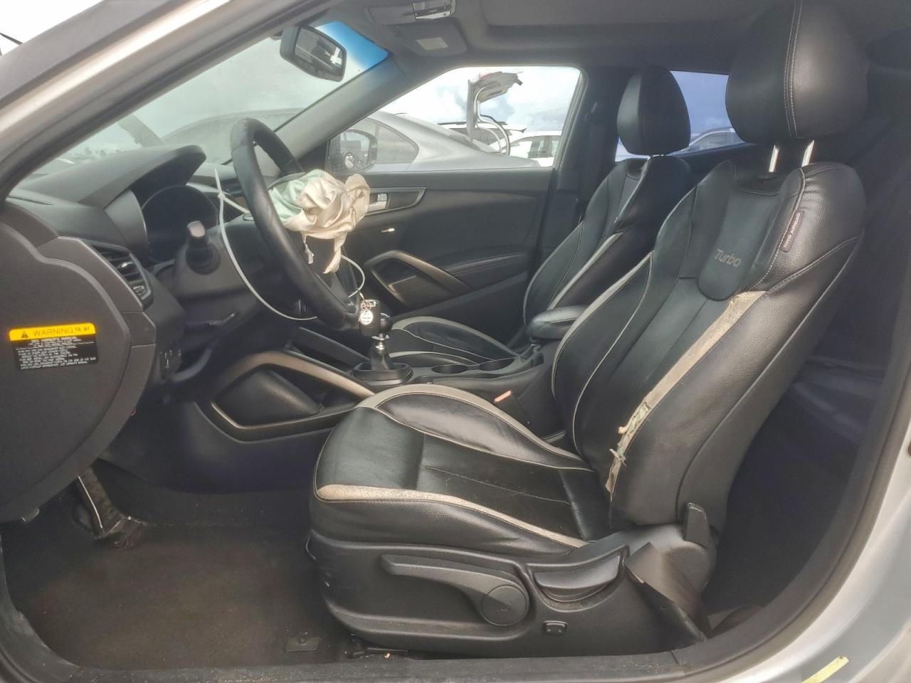 2013 Hyundai Veloster Turbo - Image 7