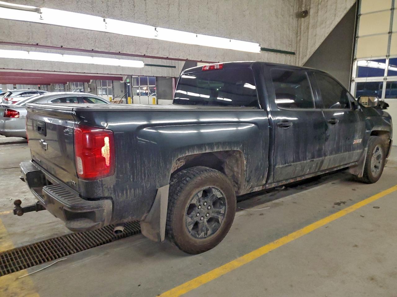 2017 Chevrolet Silverado K1500 Ltz - Image 3