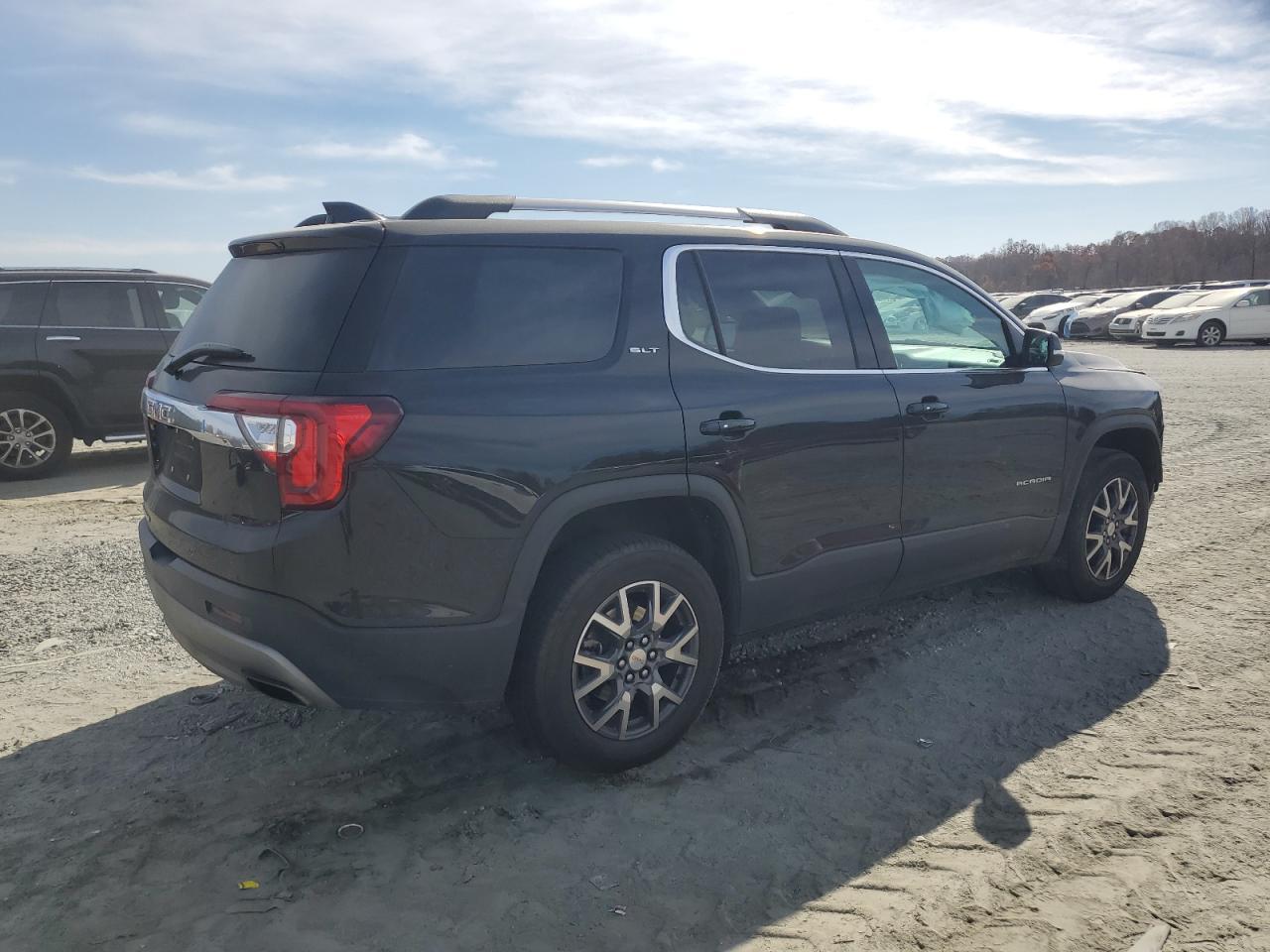2023 GMC Acadia Slt - Фото 3