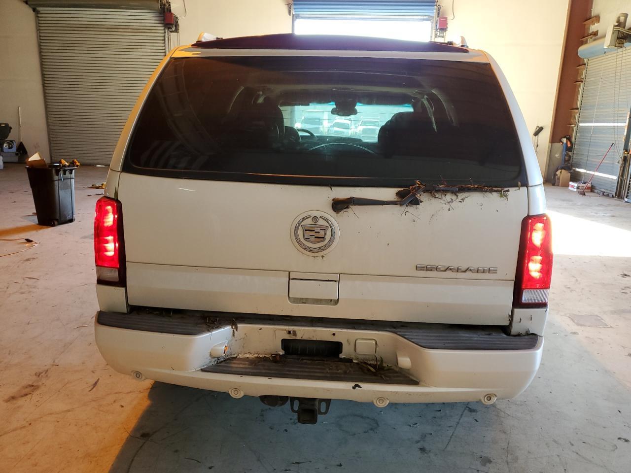 2003 Cadillac Escalade Luxury - Фото 6