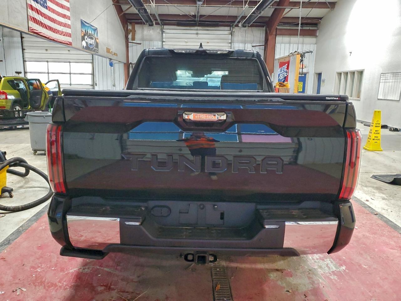 2023 Toyota Tundra Crewmax Platinum - Фото 6