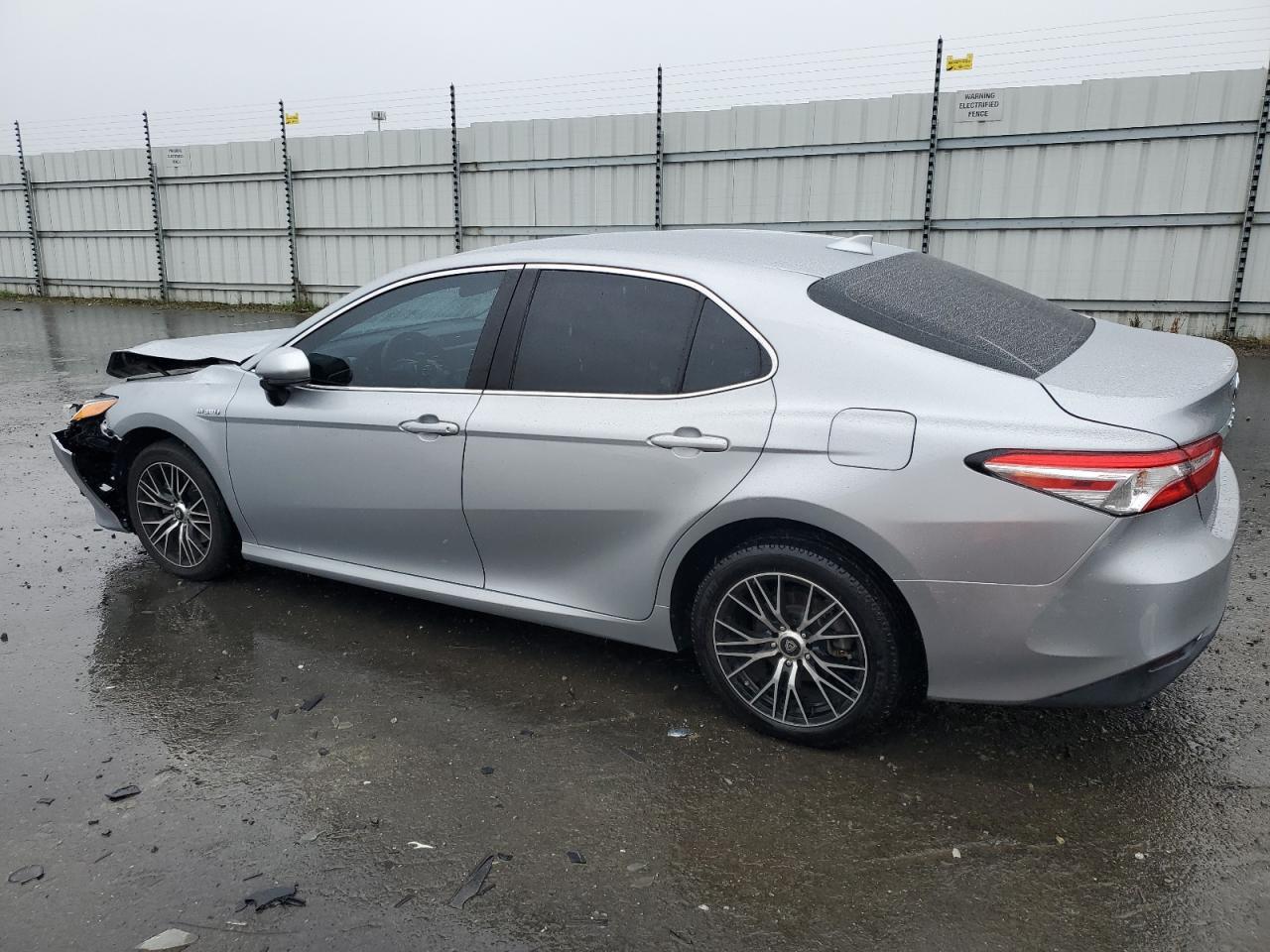 2020 Toyota Camry Le - Image 2