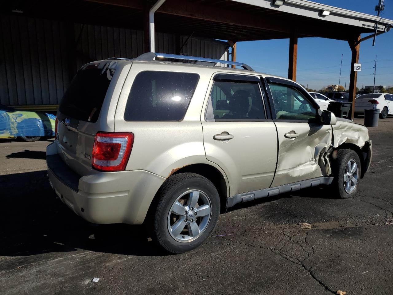 2011 Ford Escape Limited - Фото 3