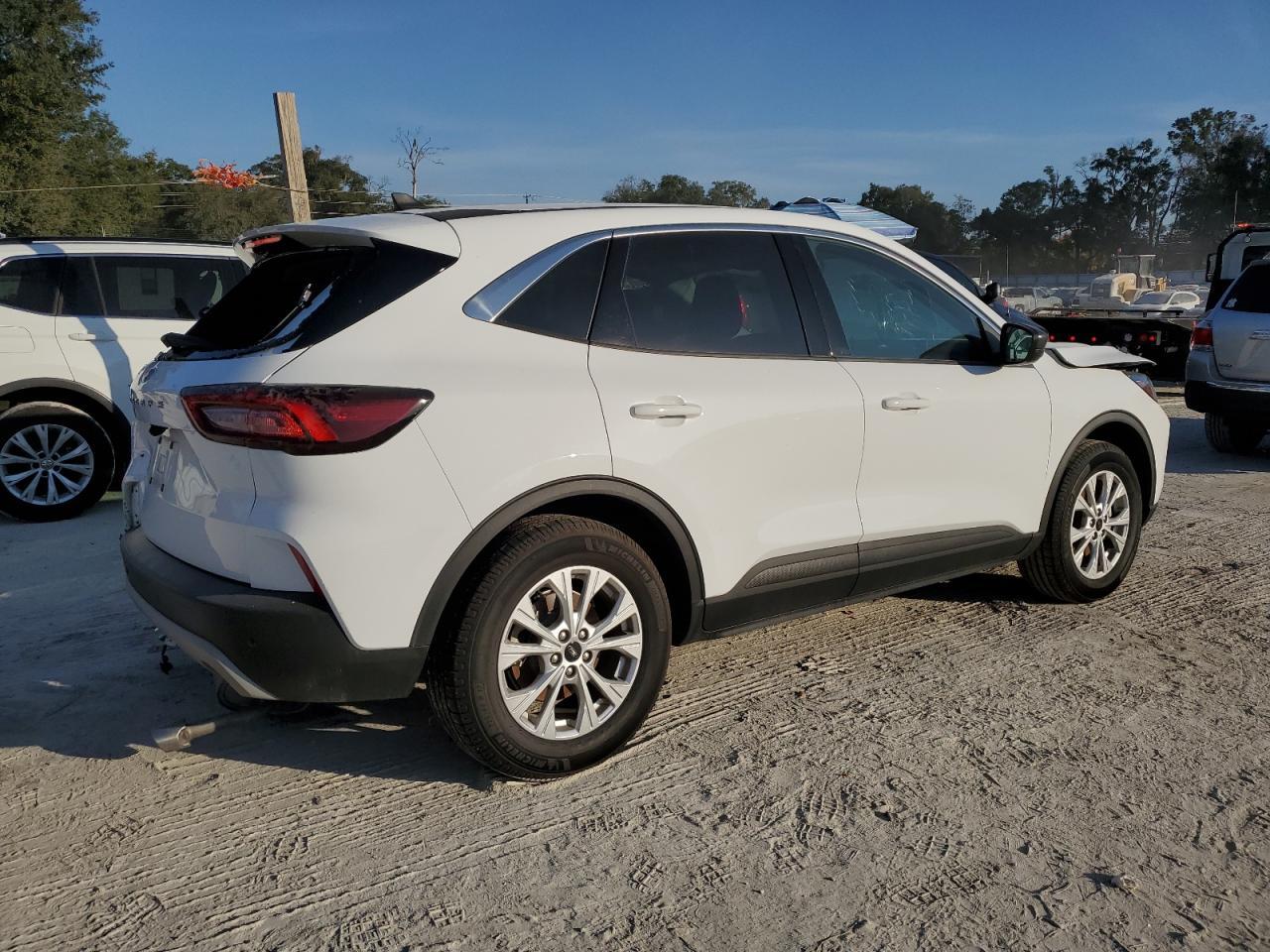 2023 Ford Escape Active - Фото 3