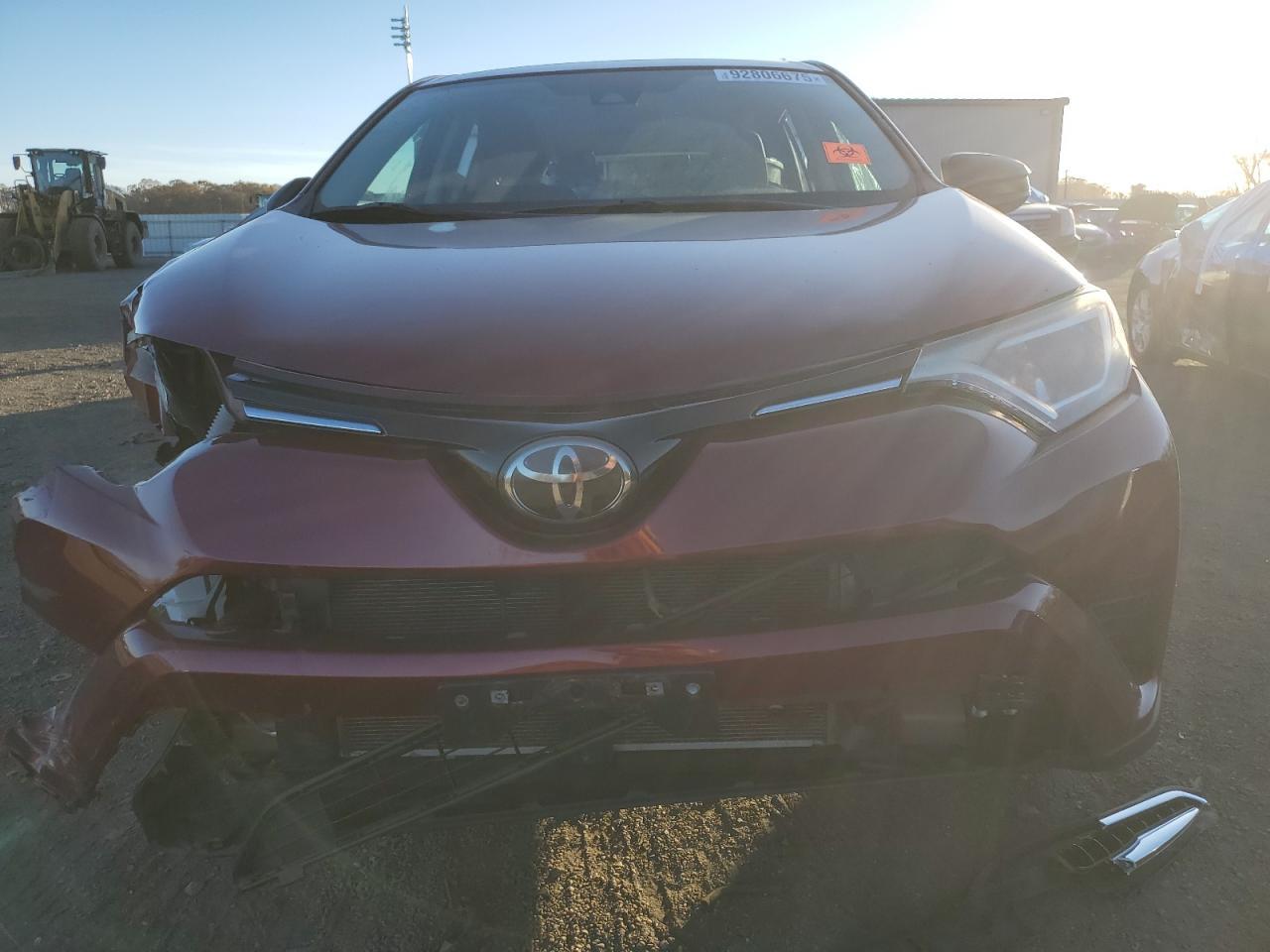 2018 Toyota Rav4 Le - Image 5