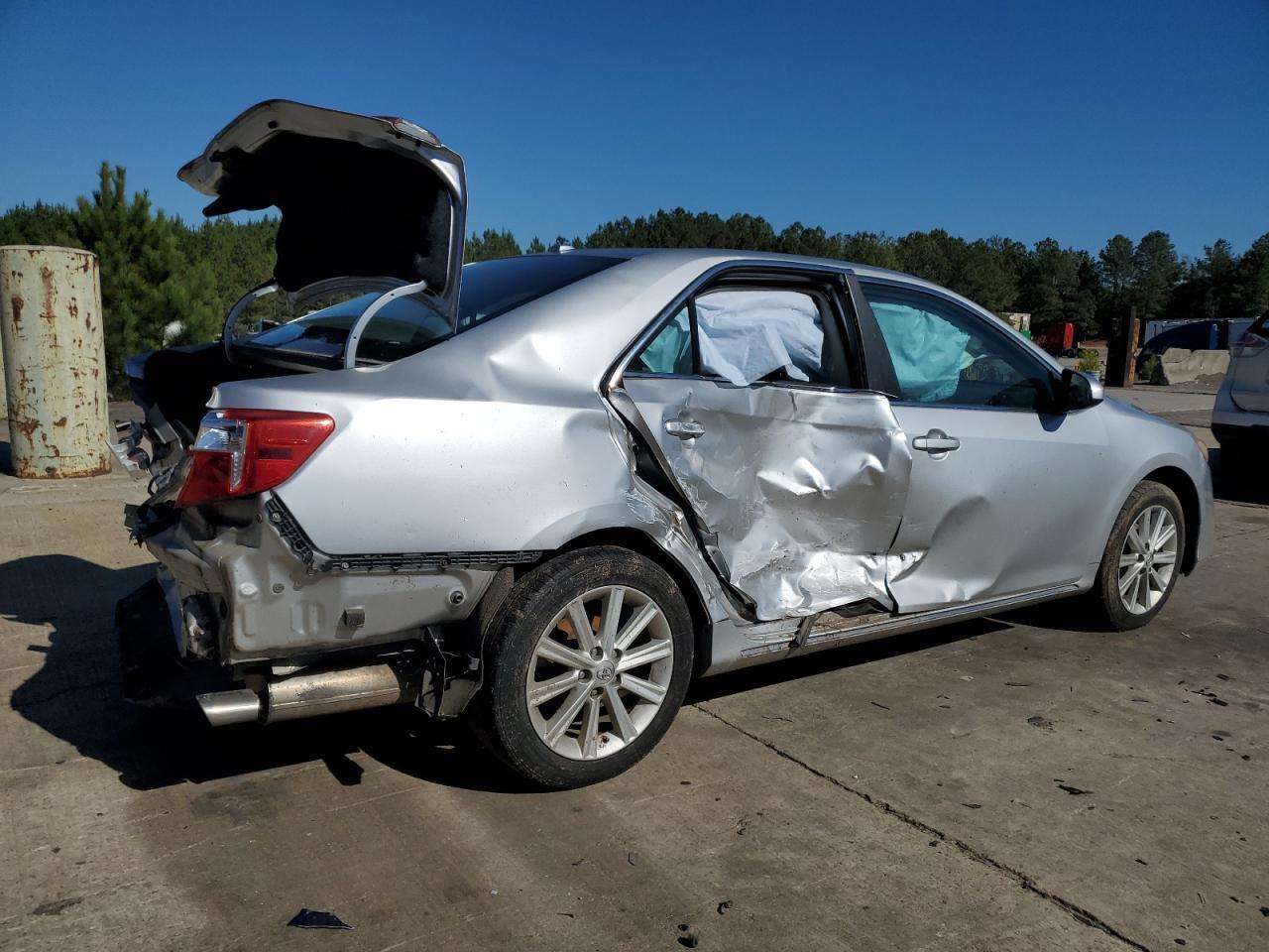 2014 Toyota Camry L - Фото 3