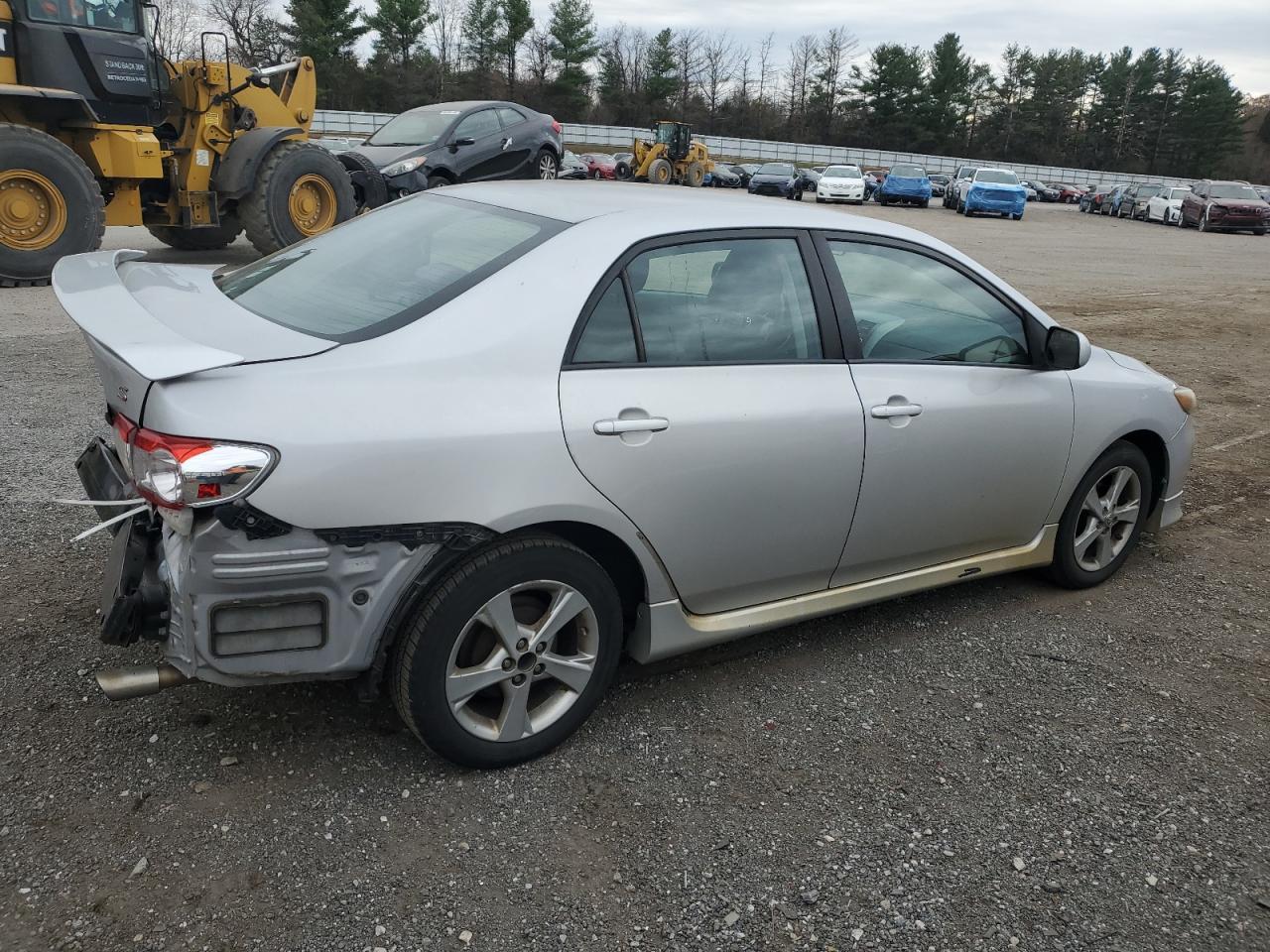 2011 Toyota Corolla S - Фото 3
