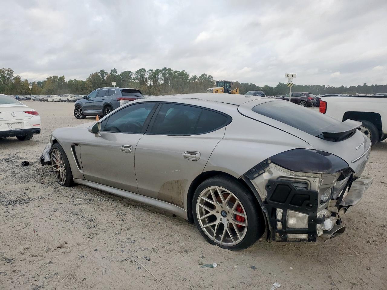 2011 Porsche Panamera 2 - Фото 2