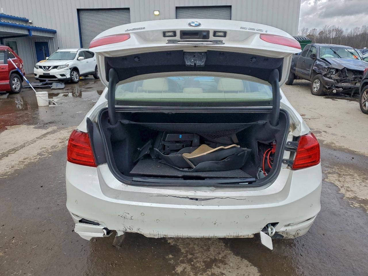 2015 BMW 320 I xDrive - Фото 6