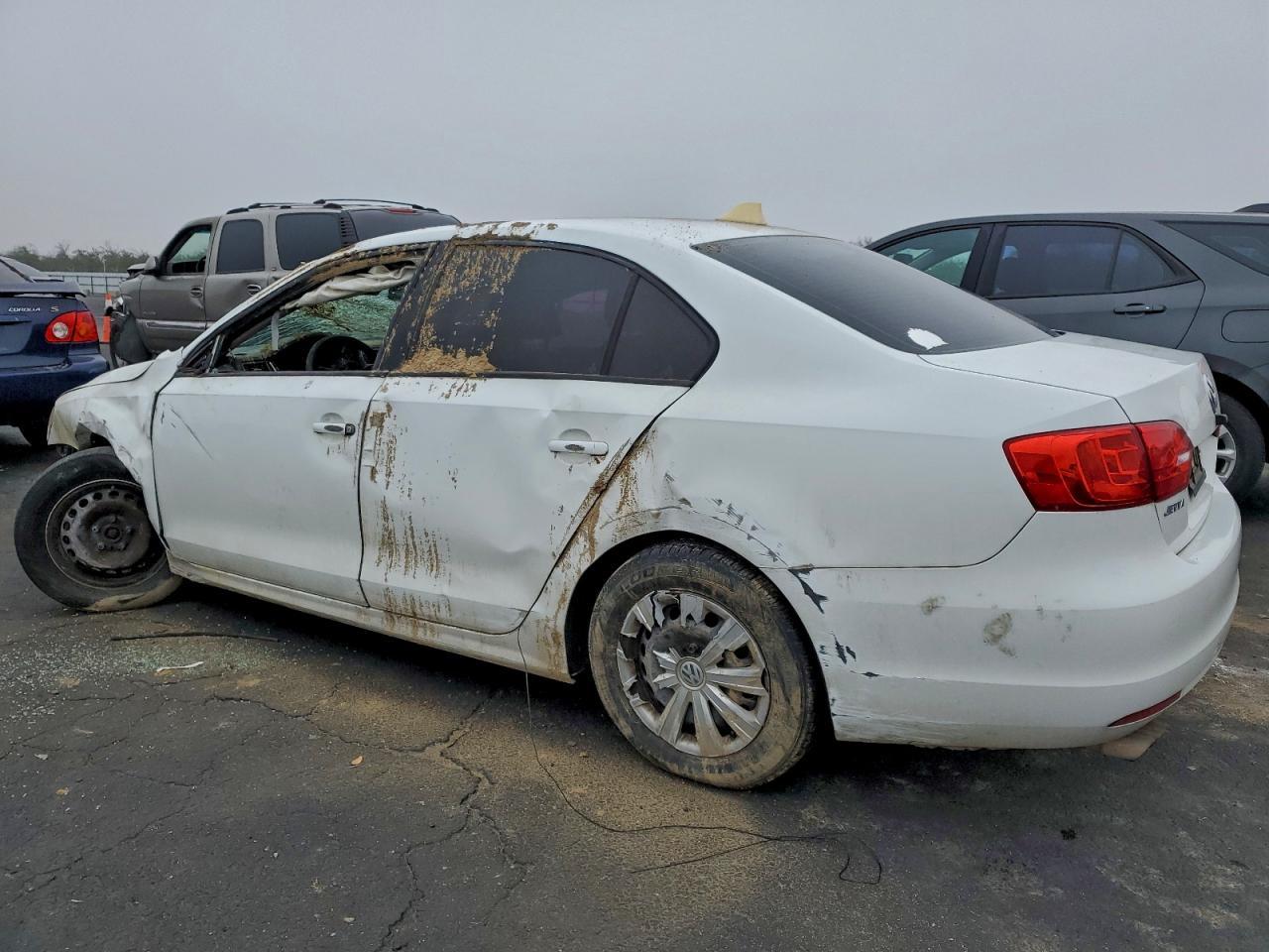 2014 Volkswagen Jetta Base - Фото 2