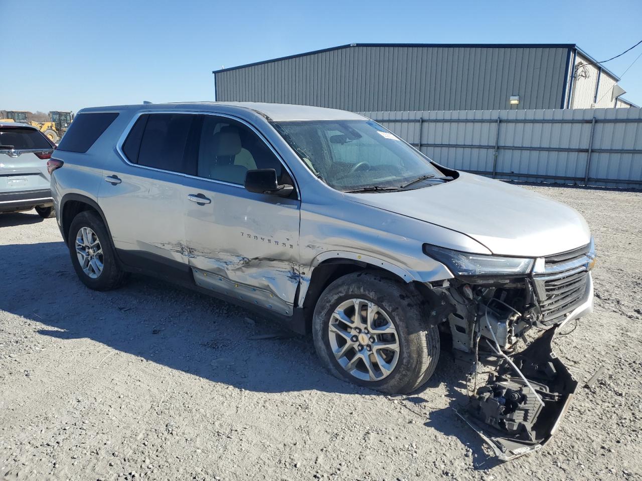 2022 Chevrolet Traverse Ls - Image 4