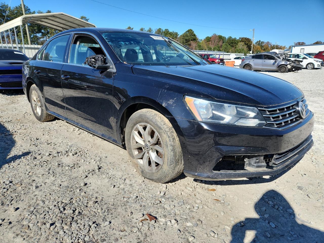 2017 Volkswagen Passat S - Фото 4
