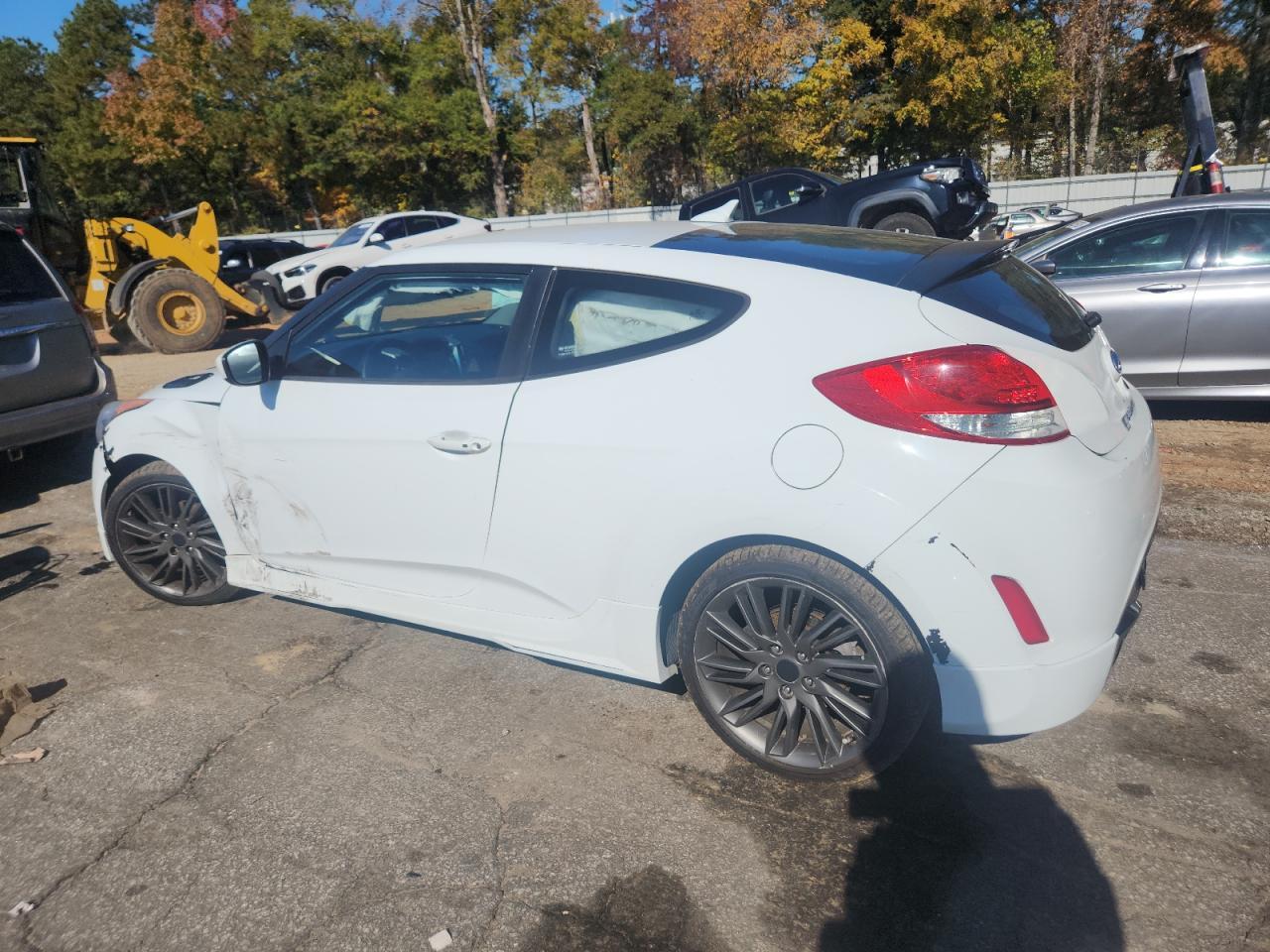 2013 Hyundai Veloster - Фото 2