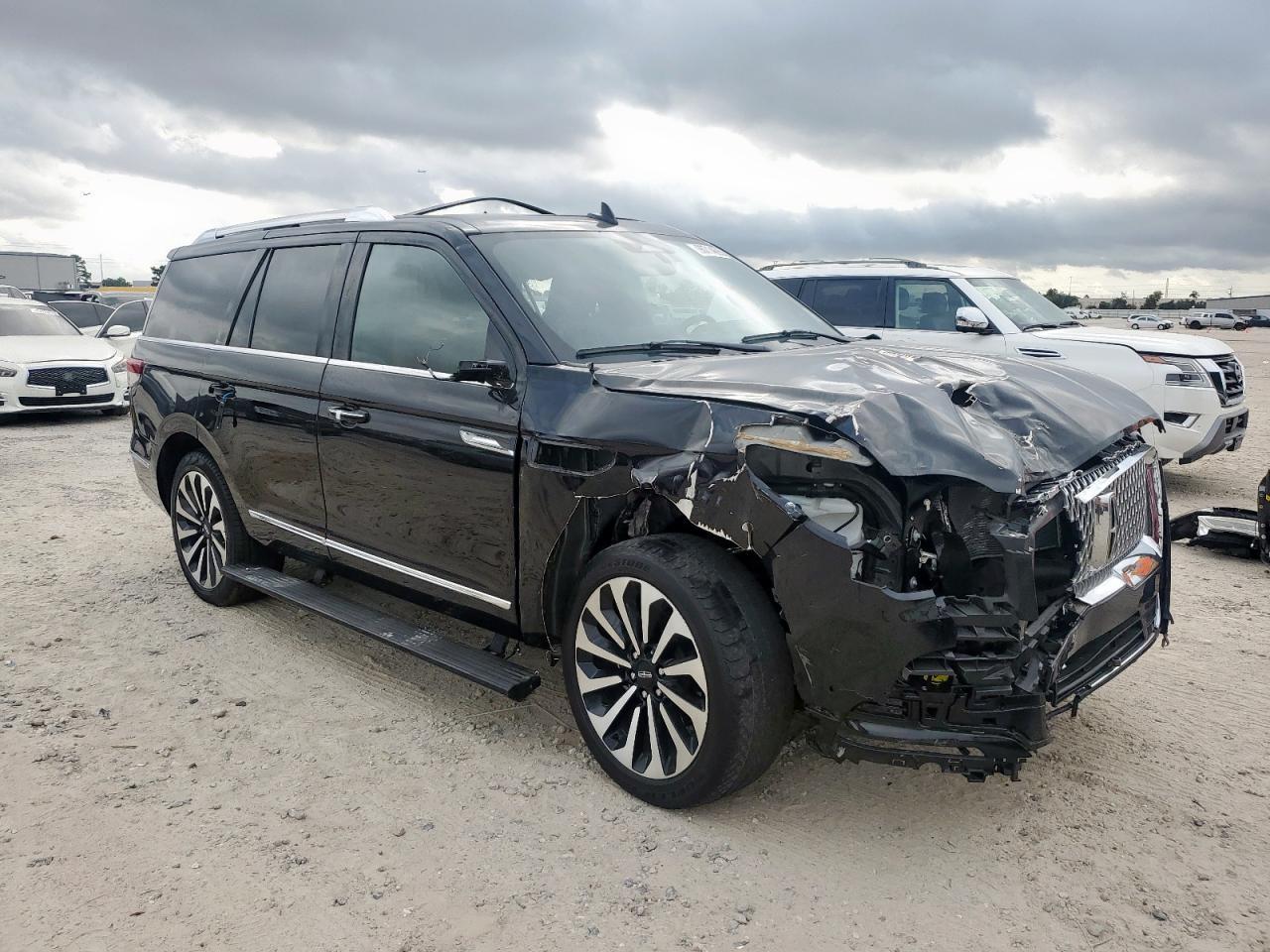 2024 Lincoln Navigator Reserve - Фото 5