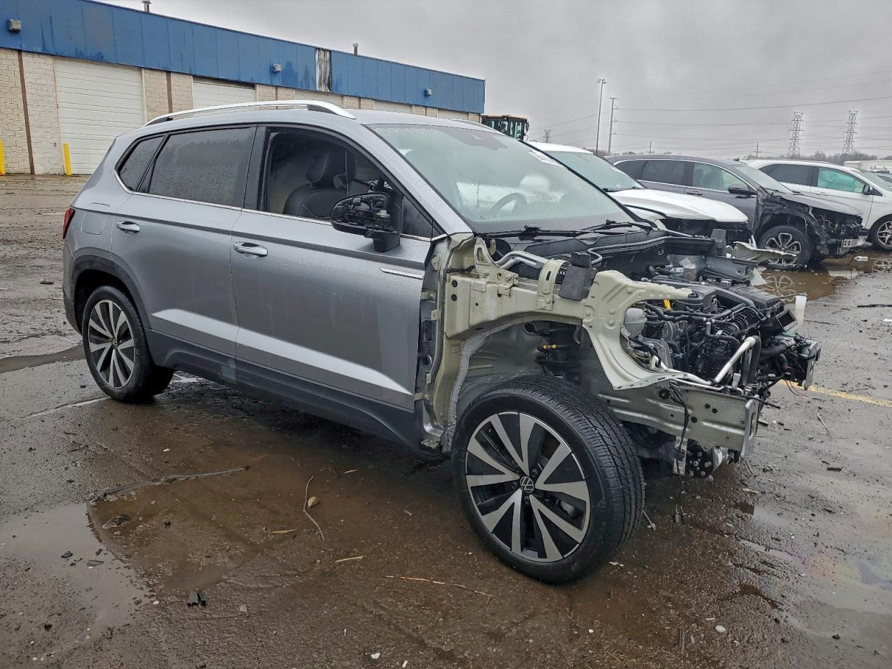 2024 Volkswagen Taos Se - Image 4