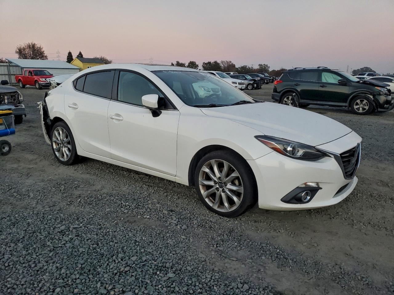 2014 Mazda 3 Grand Touring - Image 4