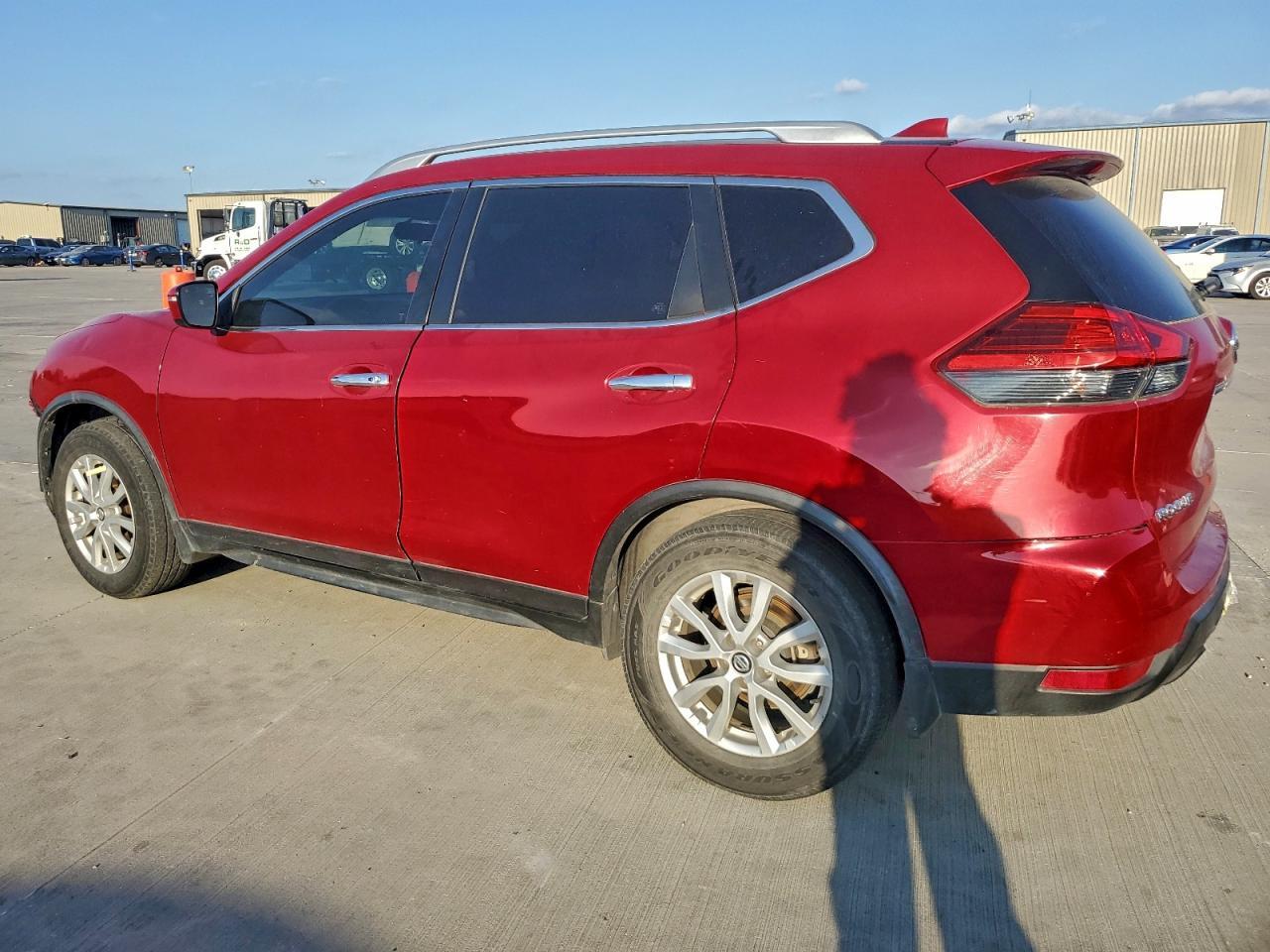 2017 Nissan Rogue S - Фото 2
