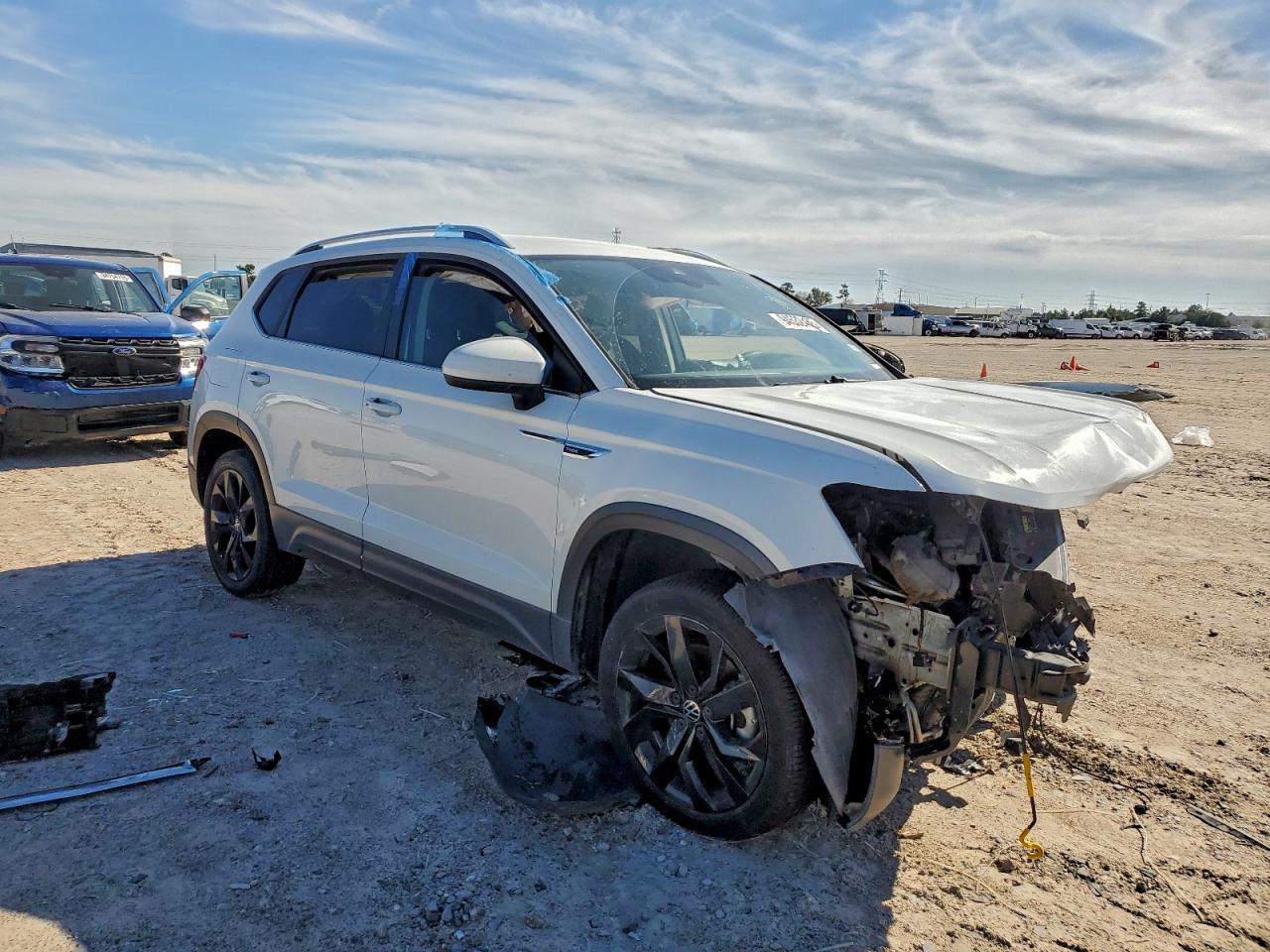 2022 Volkswagen Taos Se - Image 4