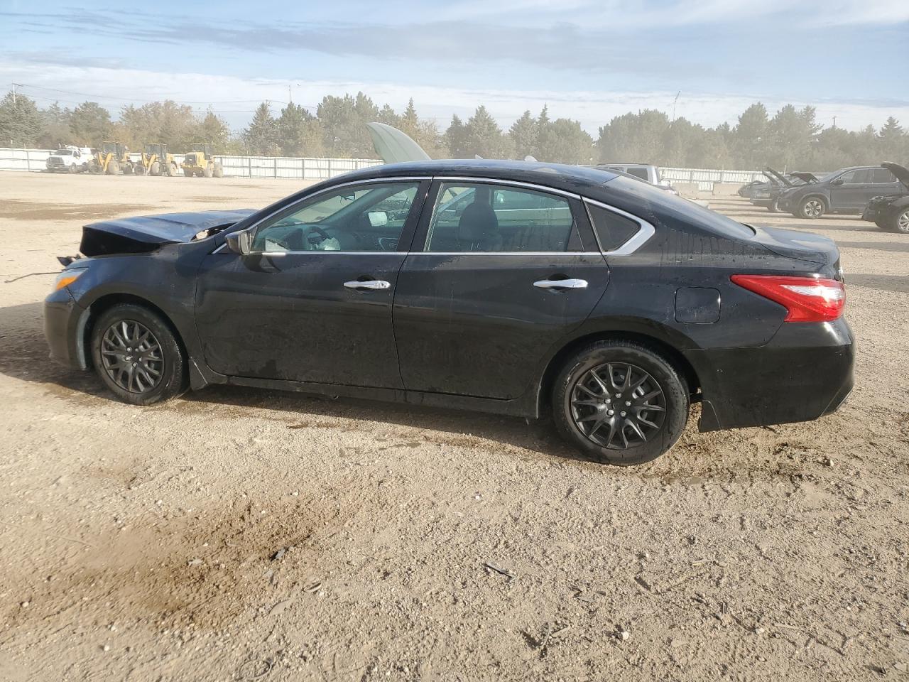 2017 Nissan Altima 2.5 - Image 2