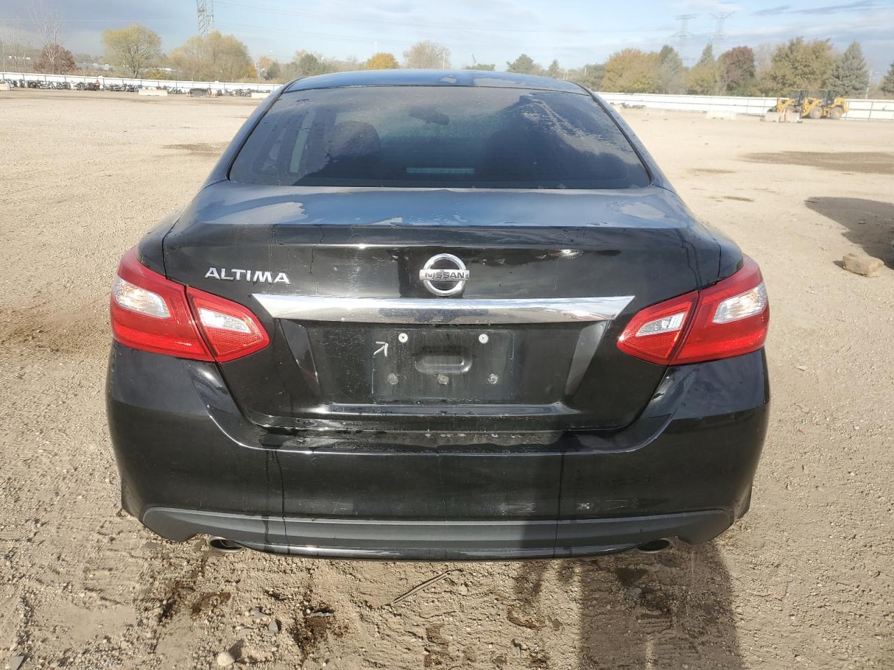 2017 Nissan Altima 2.5 - Image 6