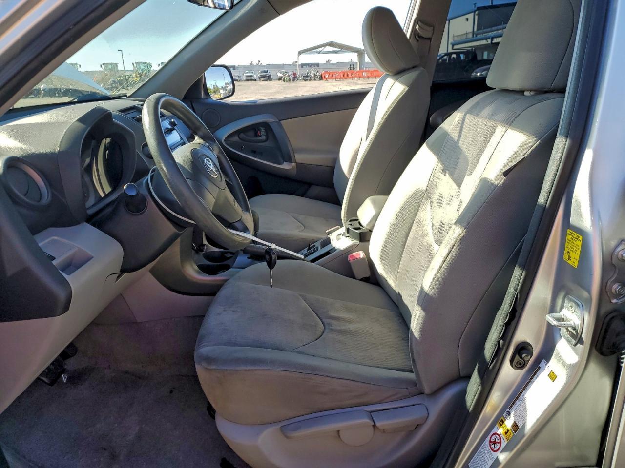 2010 Toyota Rav4 - Фото 7