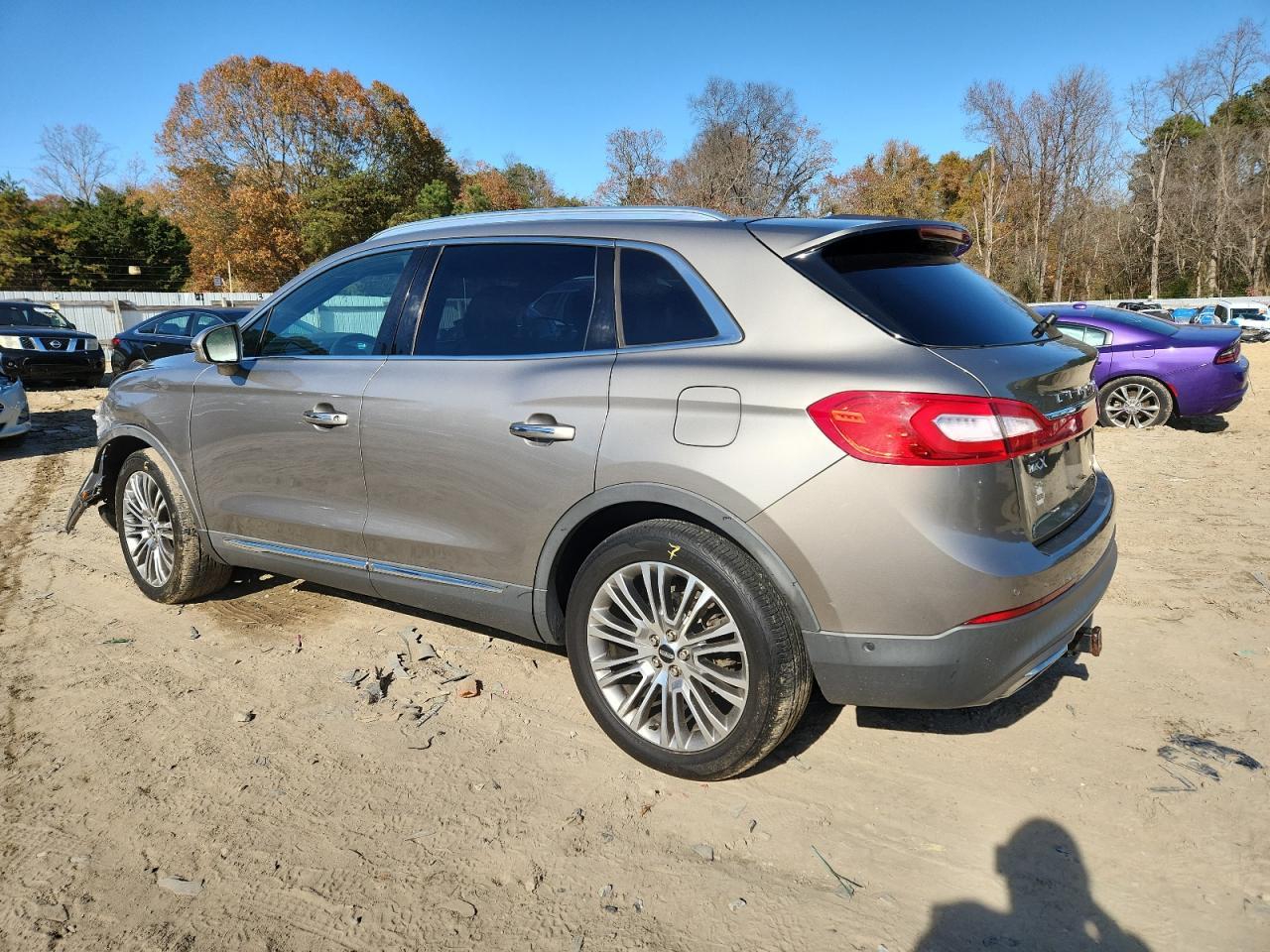 2016 Lincoln Mkx Reserve - Image 2