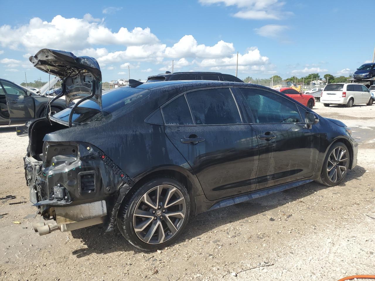 2020 Toyota Corolla Se - Image 3