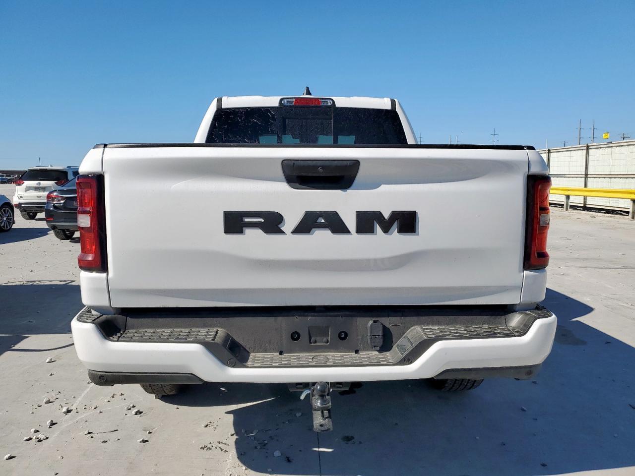 2025 Ram 1500 Tradesman - Фото 6
