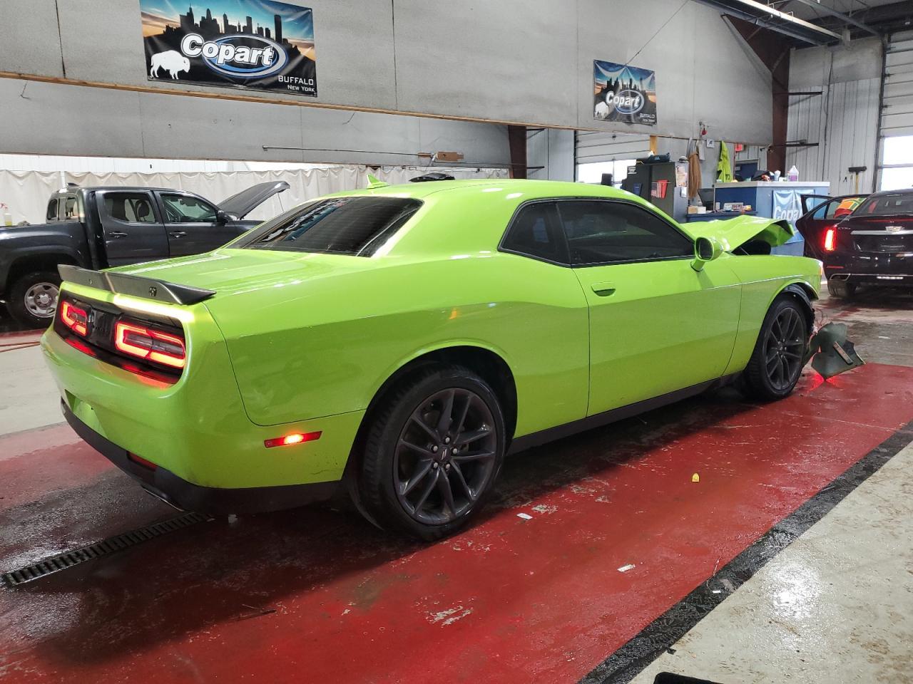 2023 Dodge Challenger Sxt - Фото 3