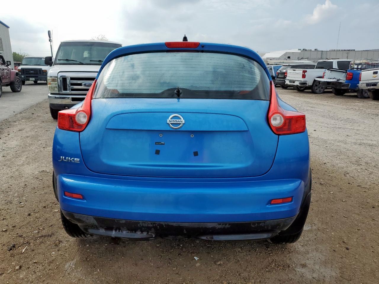 2011 Nissan Juke S - Фото 6