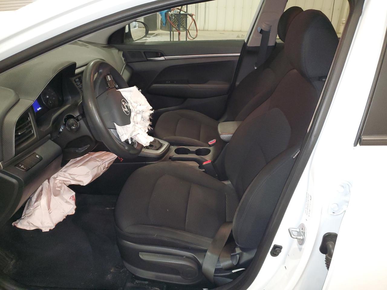 2019 Hyundai Elantra Se - Фото 7