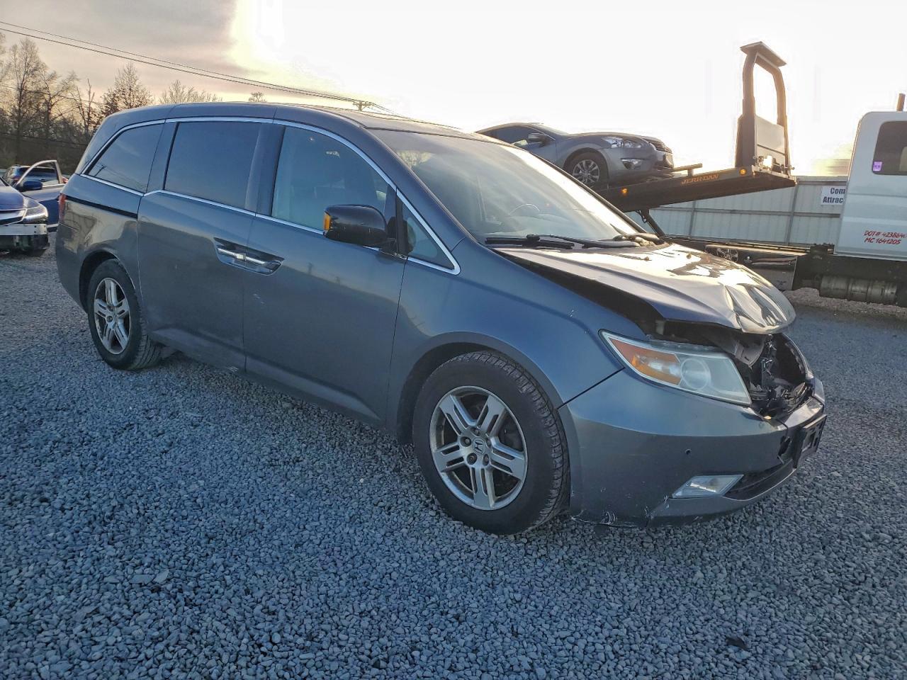 2011 Honda Odyssey Touring - Фото 4
