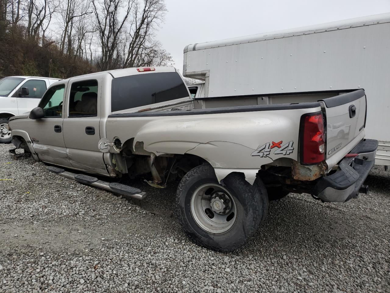 2005 Chevrolet Silverado K3500 - Фото 2