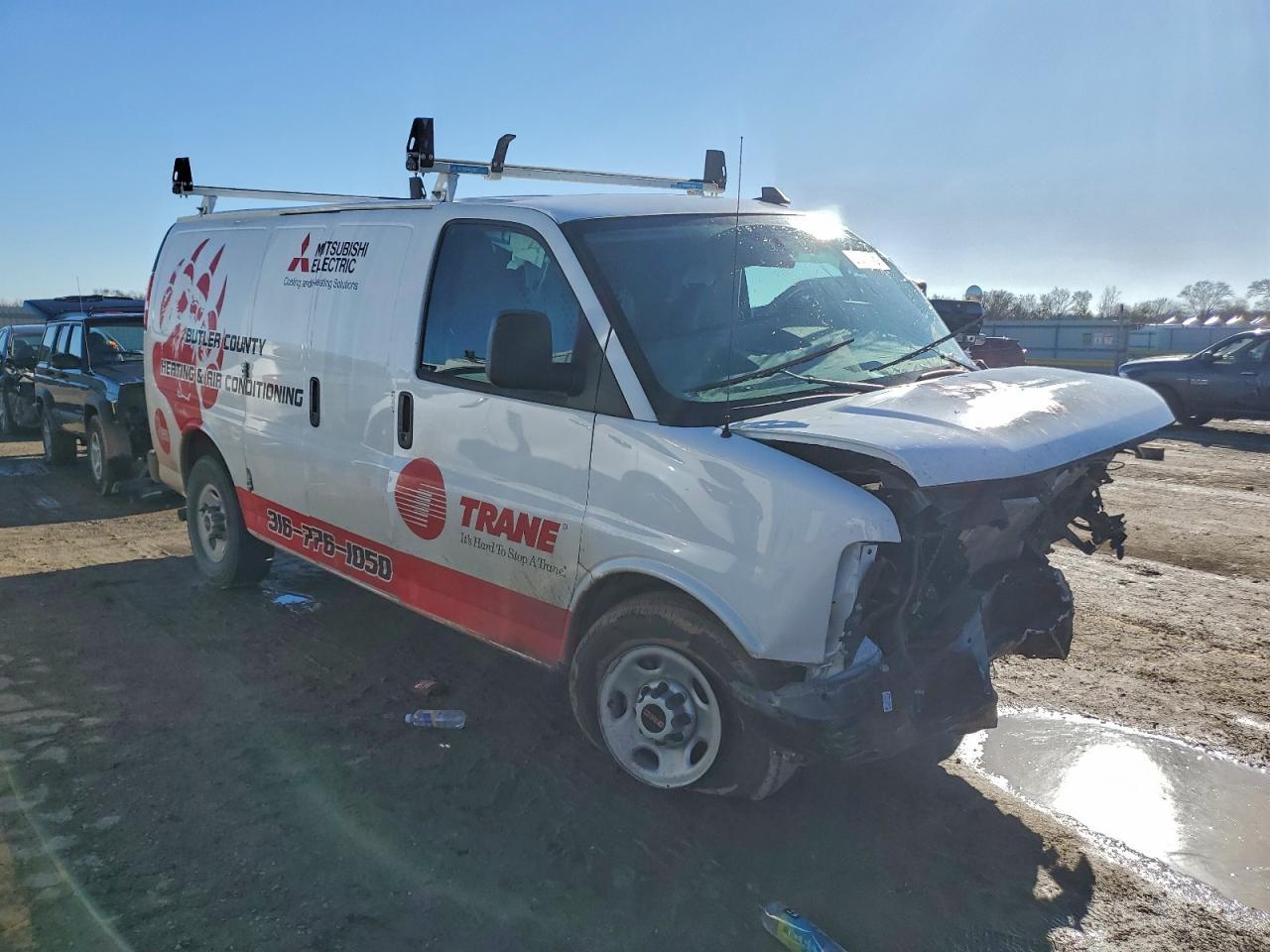 2025 GMC Savana Delivery Van - Image 4