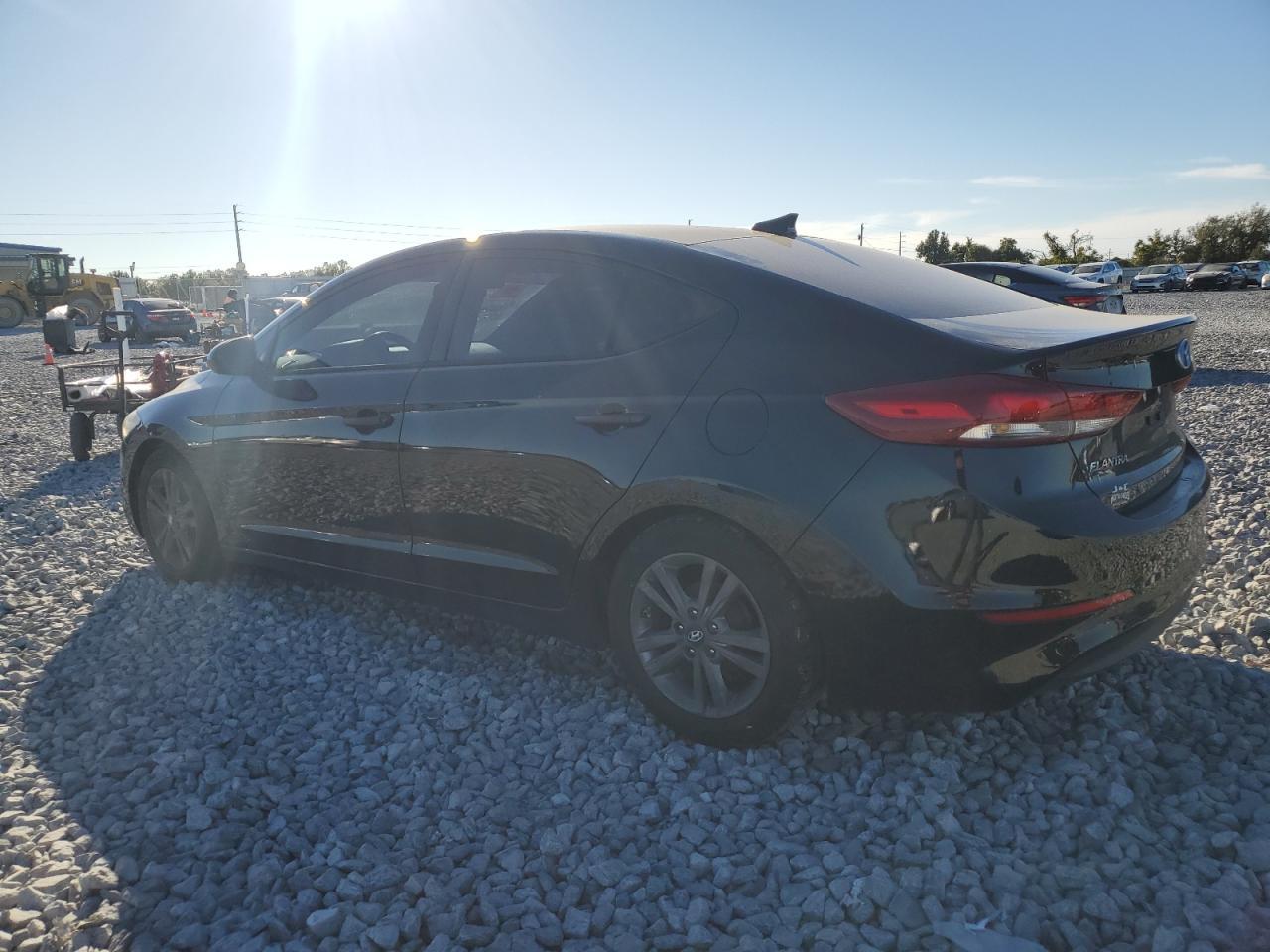 2017 Hyundai Elantra Se - Фото 2