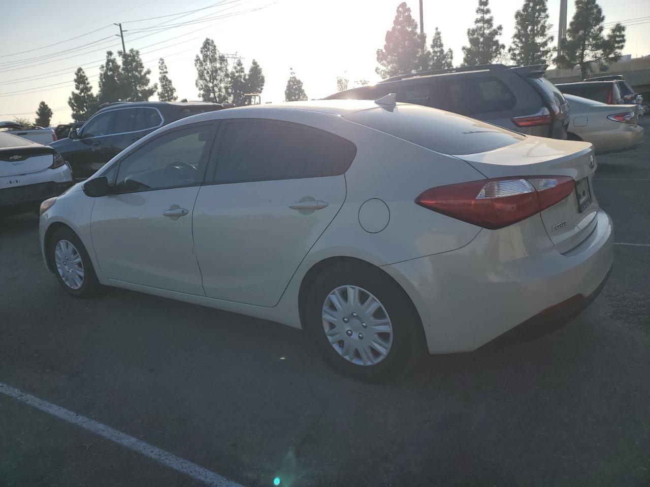 2015 Kia Forte Lx - Фото 2